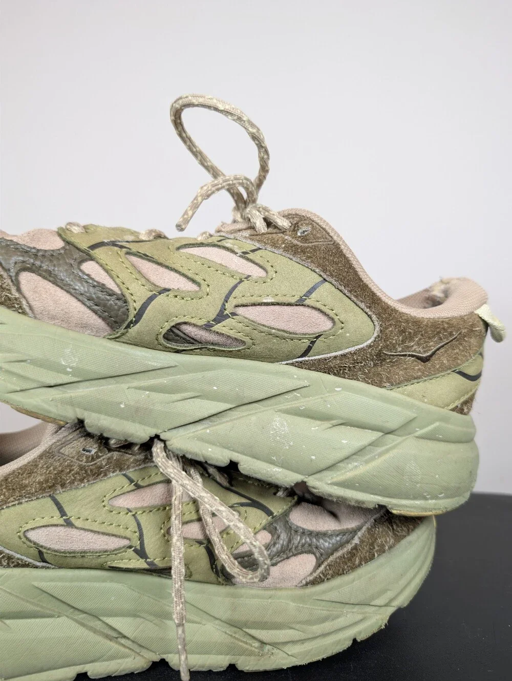 HOKA Unisex Clifton L Suede Sneaker Simply Taupe Pumice Stone